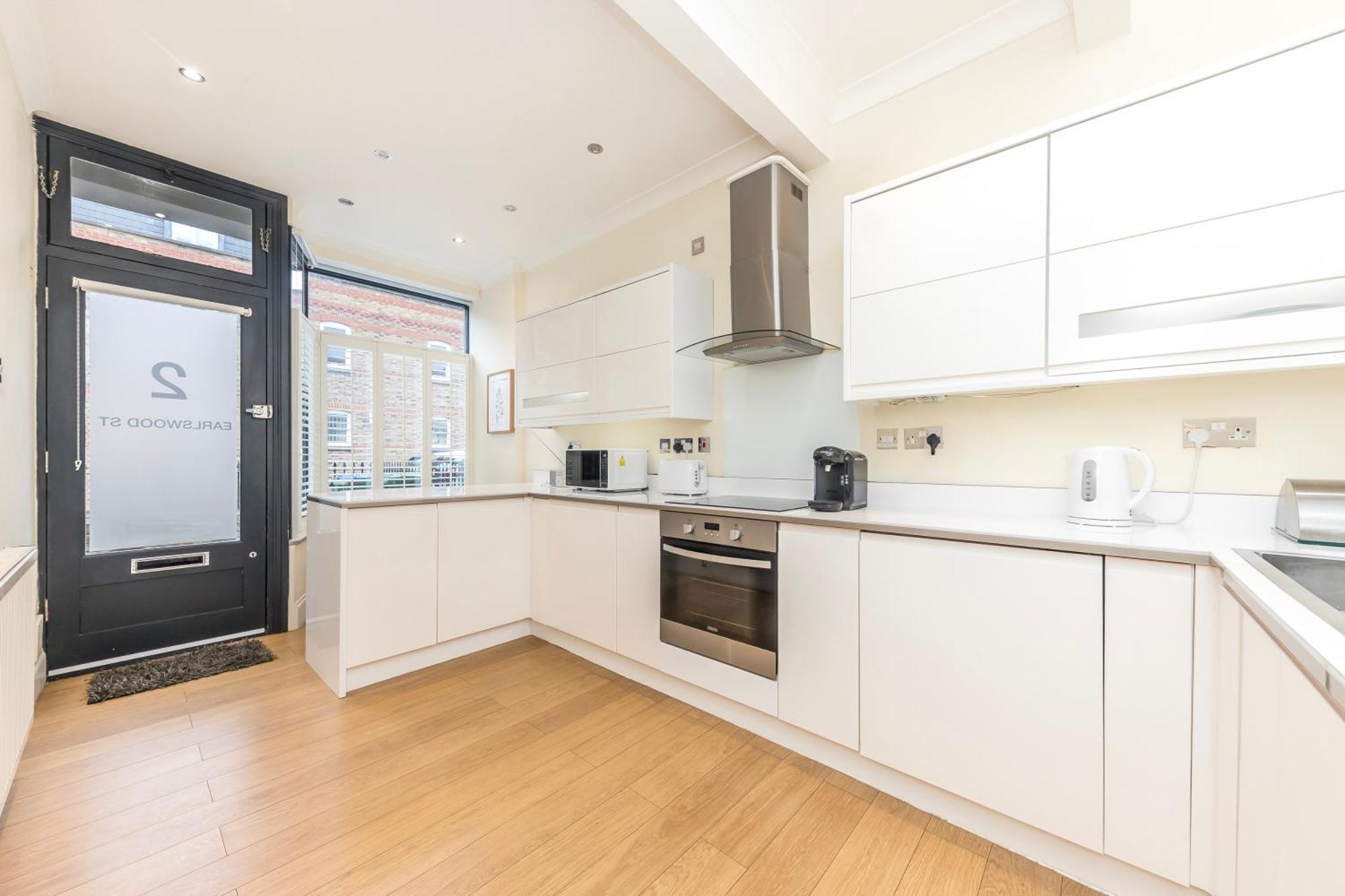 Stylish & Spacious 3 Bed Victorian House Sleeps Up To 7 - Near O2, Museums, Excel, Mazehill Station 12 Mins Direct Into London Bridge Villa Exterior photo